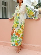 Vestido camisero estilo cárdigan color crema con mangas farol y estampado único